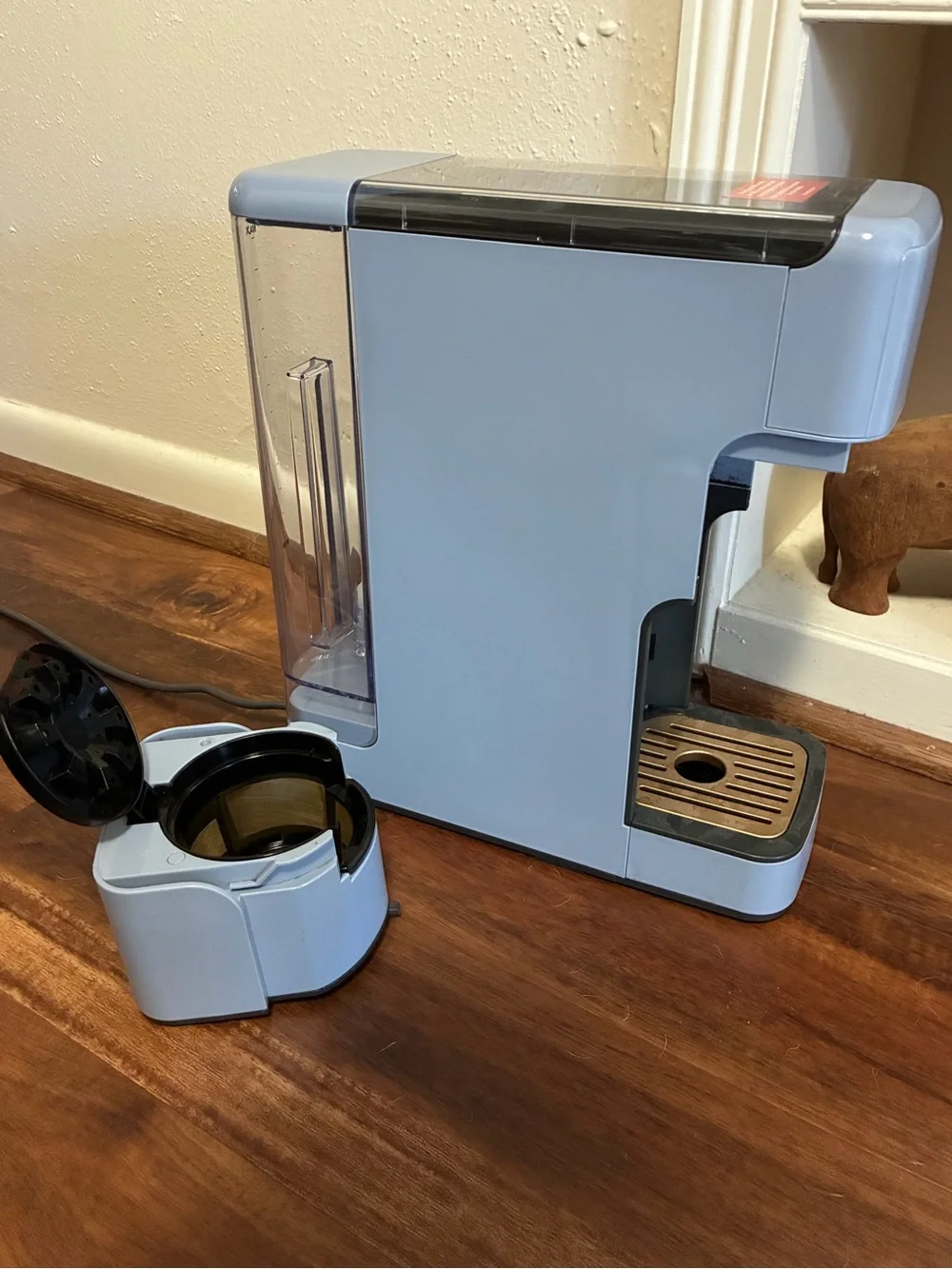 Beautiful Perfect Grind programmable coffee maker